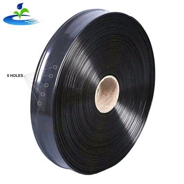 Напояване с черен маркуч за дъжд